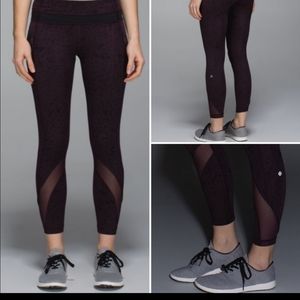 Lululemon Inspire Tight II  Luxtreme Leggings Size 6